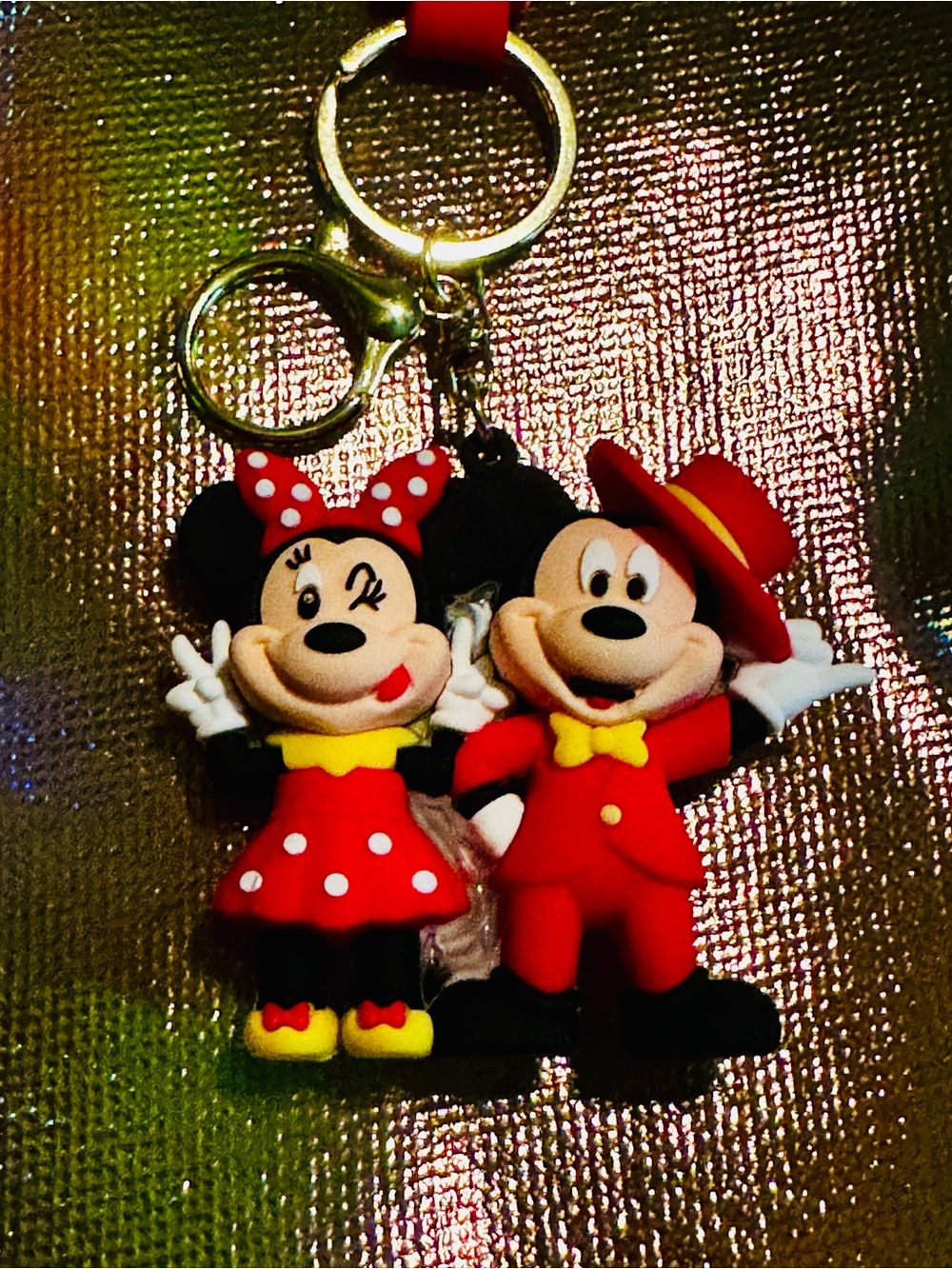 💯 Disney’s 3D Minnie & Mickey (Duo) Character Key Chain Bag Charm